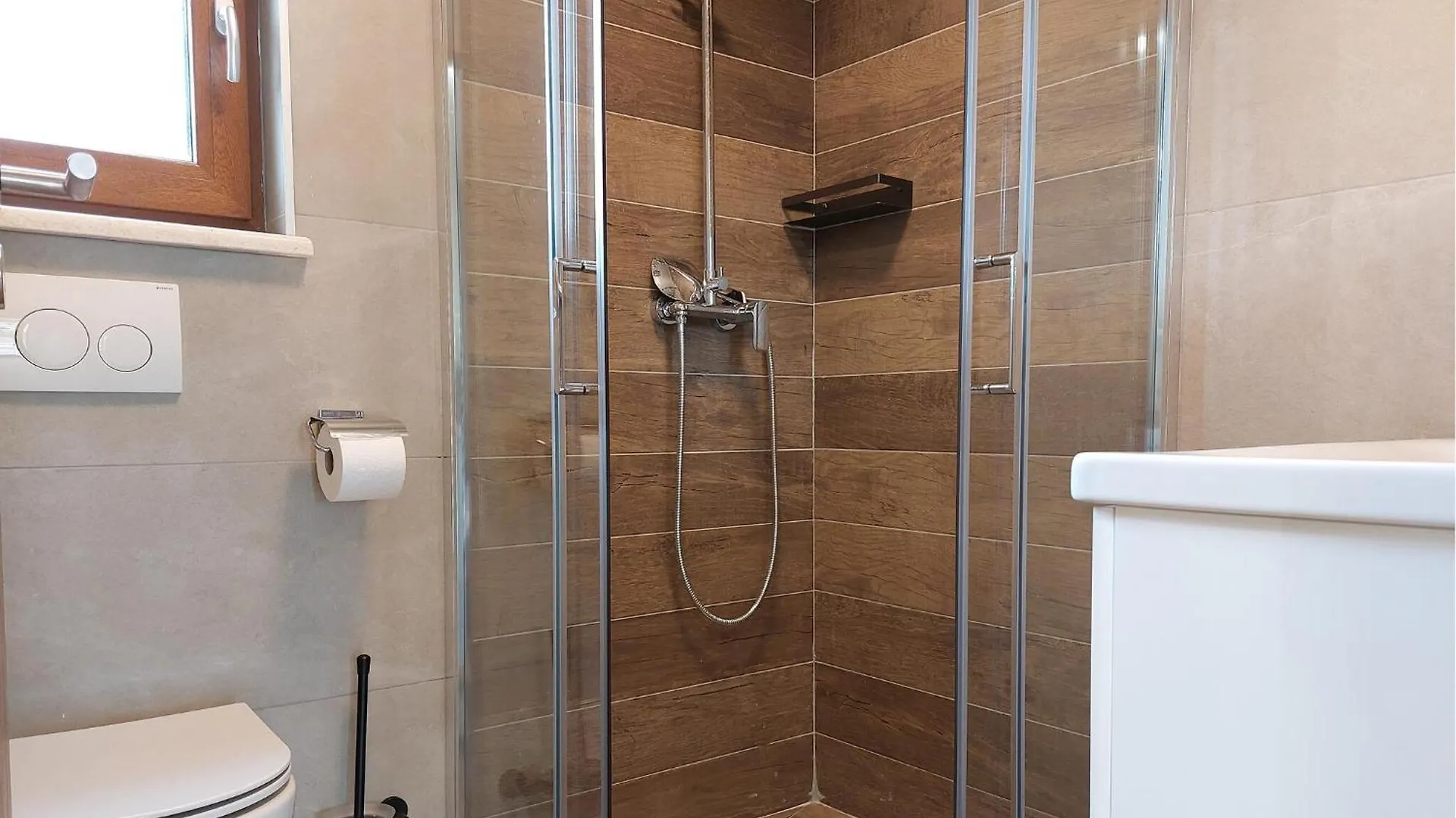Beautiful Home In Podpican With Kitchen Potpićan بيت للعطل